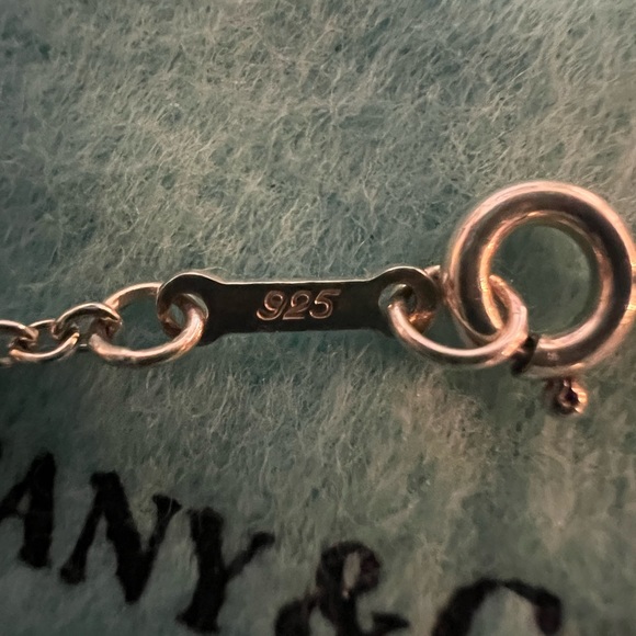 LOVELY ELSA PERETTI OPEN HEART PENDANT - Picture 5 of 6